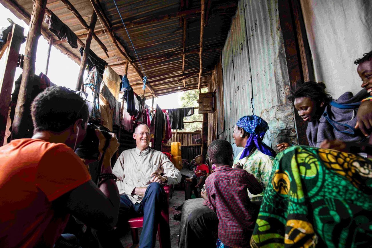 Paul Farmer visita a Sierra Leona